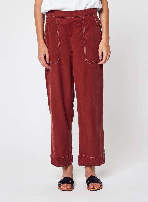 Pantalones cropped color tinto